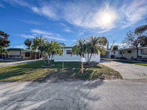 Mobile Home in NEW PORT RICHEY FL 6832 EDGEWATER DRIVE.jpg