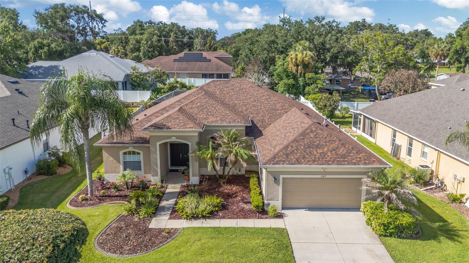 2307 Silver Trumpet Ct, Valrico, FL 33594 photo