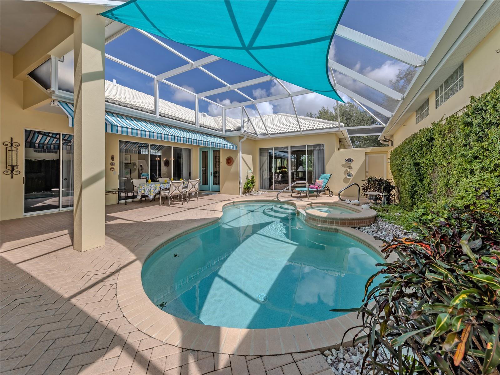 228 Vestavia Dr, Venice, FL 34292 photo