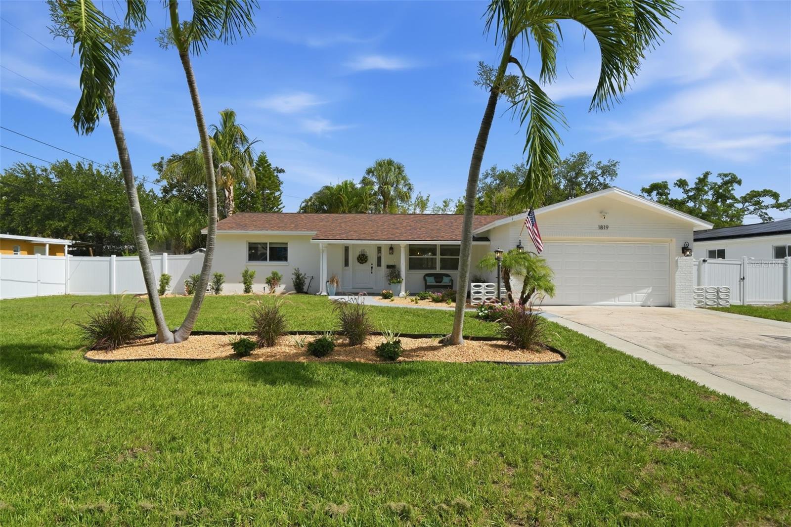 1819 Maryland Ave, Saint Petersburg, FL 33703 photo