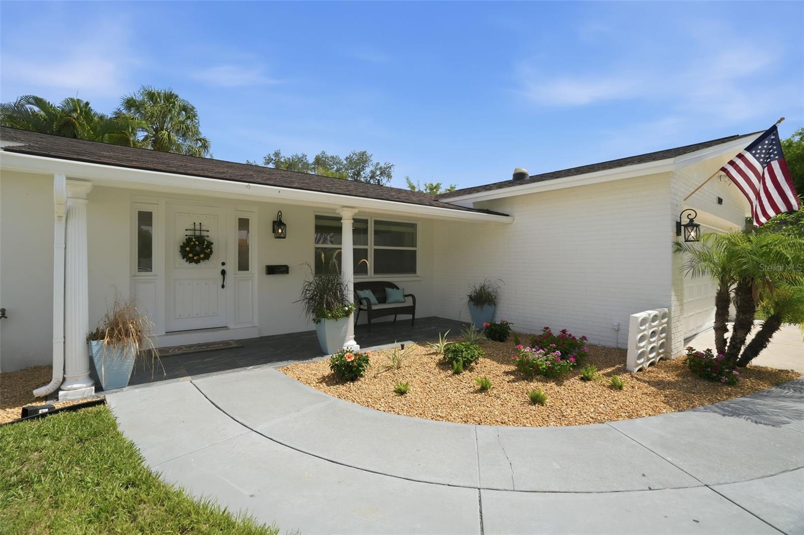 1819 Maryland Ave, Saint Petersburg, FL 33703 photo