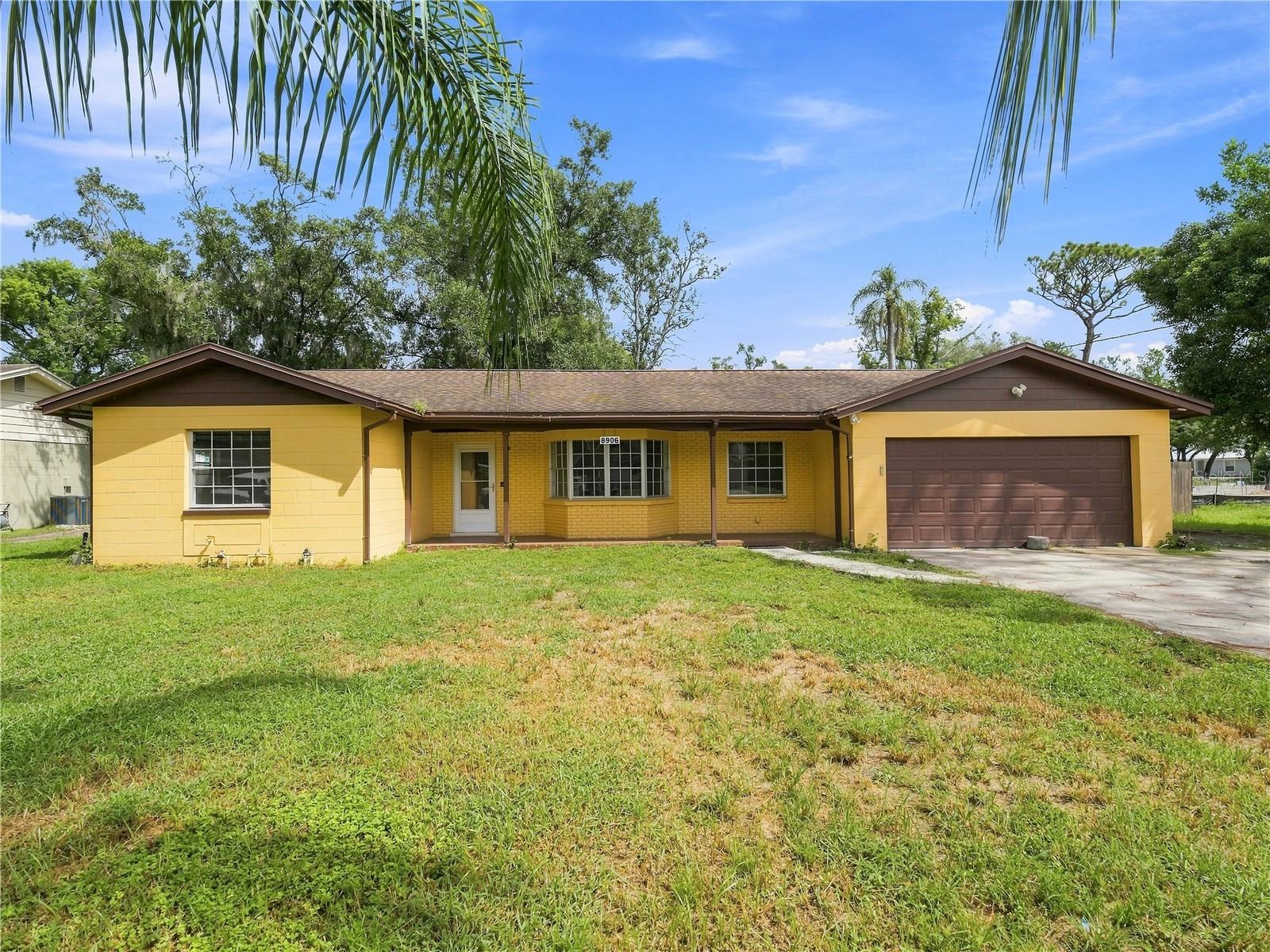 8906 Lanway Dr, Tampa, FL 33637