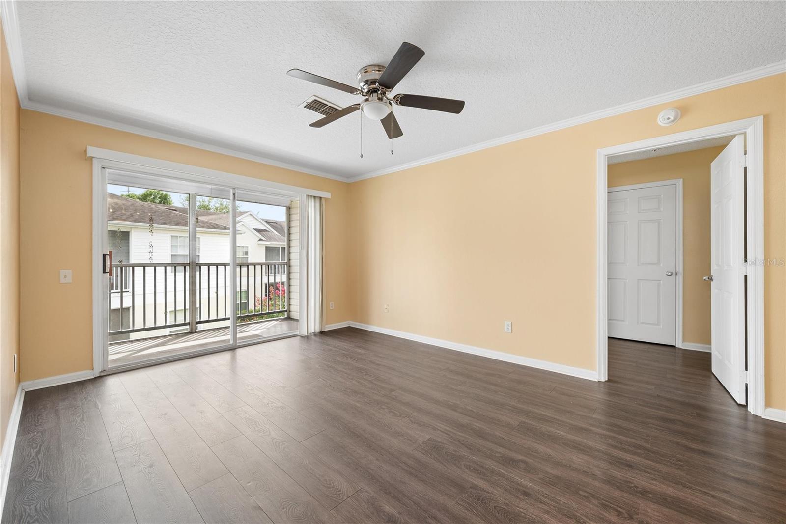 3930 Southpointe Dr #213, Orlando, FL 32822 photo