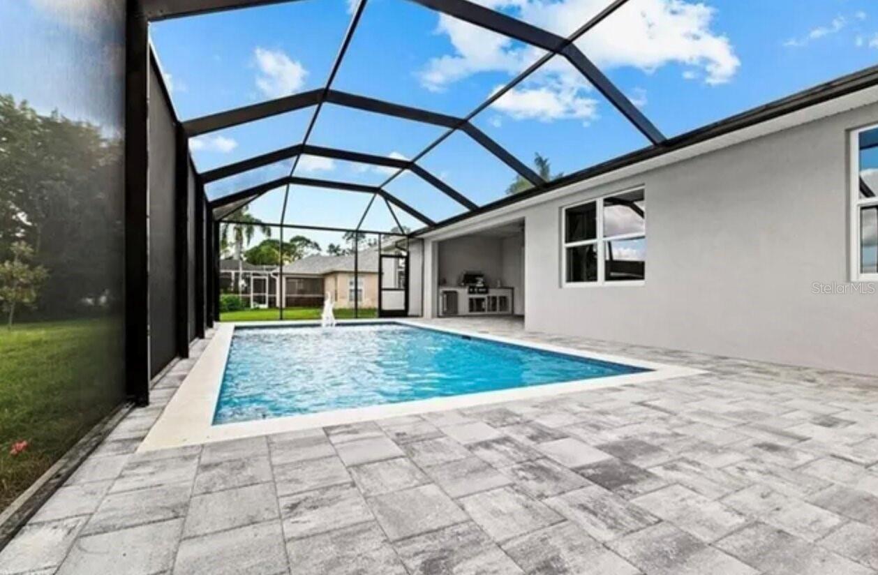 928 NE 3 Ave, Cape Coral, FL 33909 photo