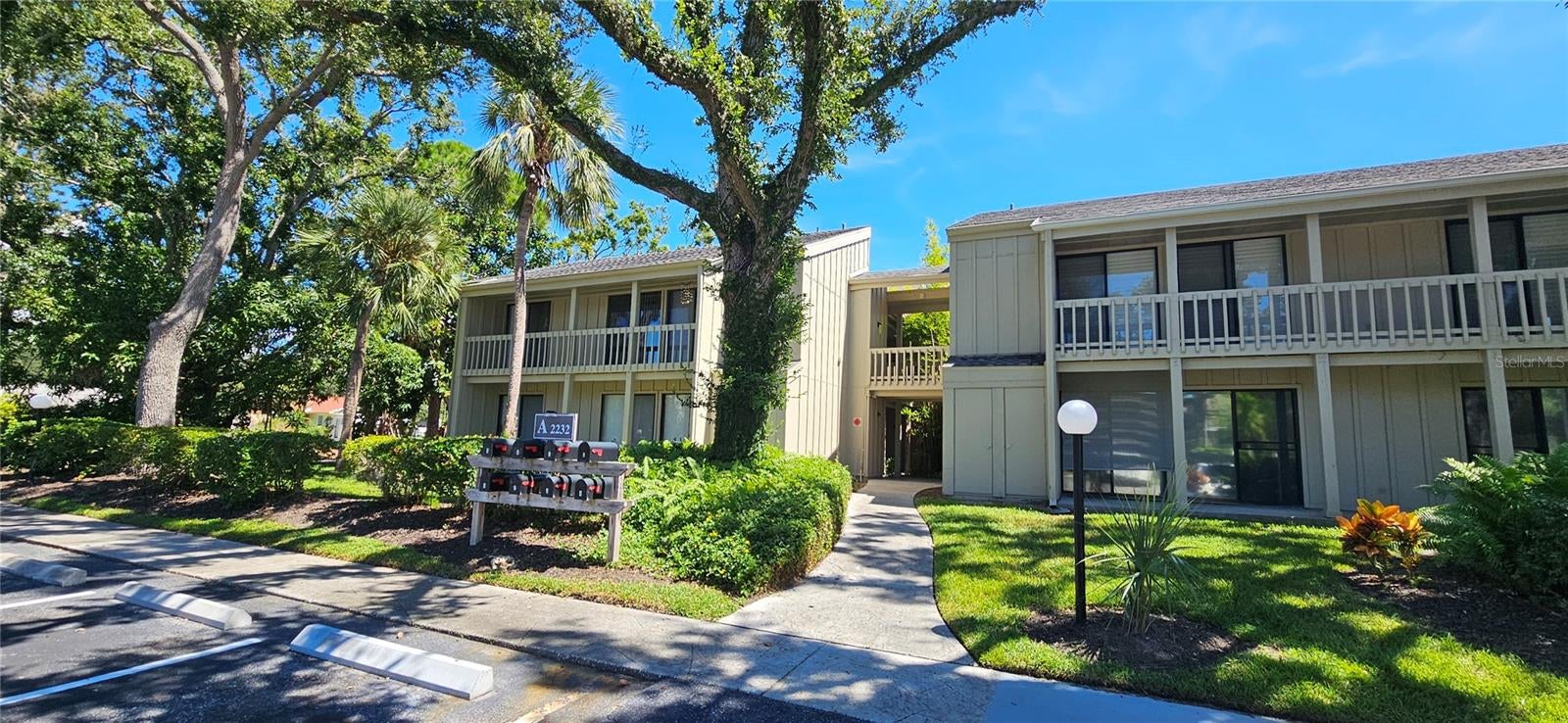 2232 Bahia Vista St, Sarasota, FL 34239