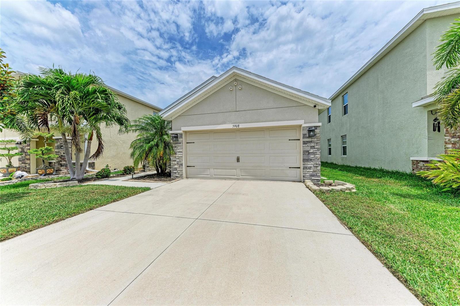 5908 Briar Rose Way, Sarasota, FL 34232 photo