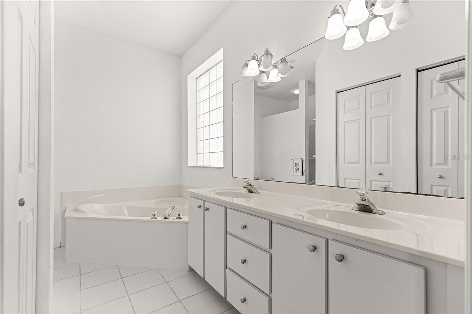 2380 NW 53 Avenue Rd, Ocala, FL 34482 photo