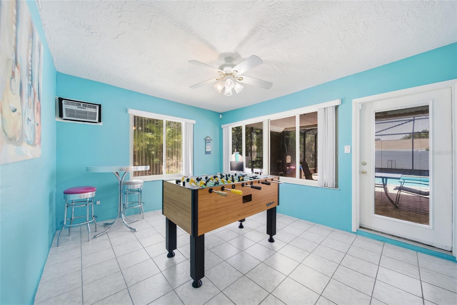 1403 Garden Ave, Tarpon Springs, FL 34689 photo