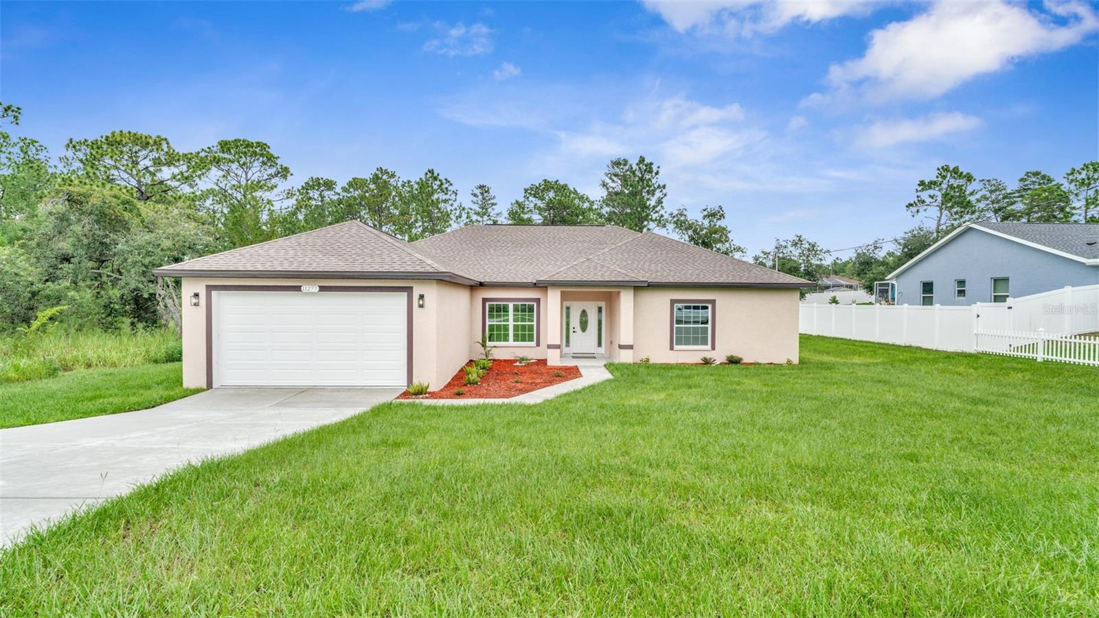 11277 Fool Duck Ave, Weeki Wachee, FL 34613