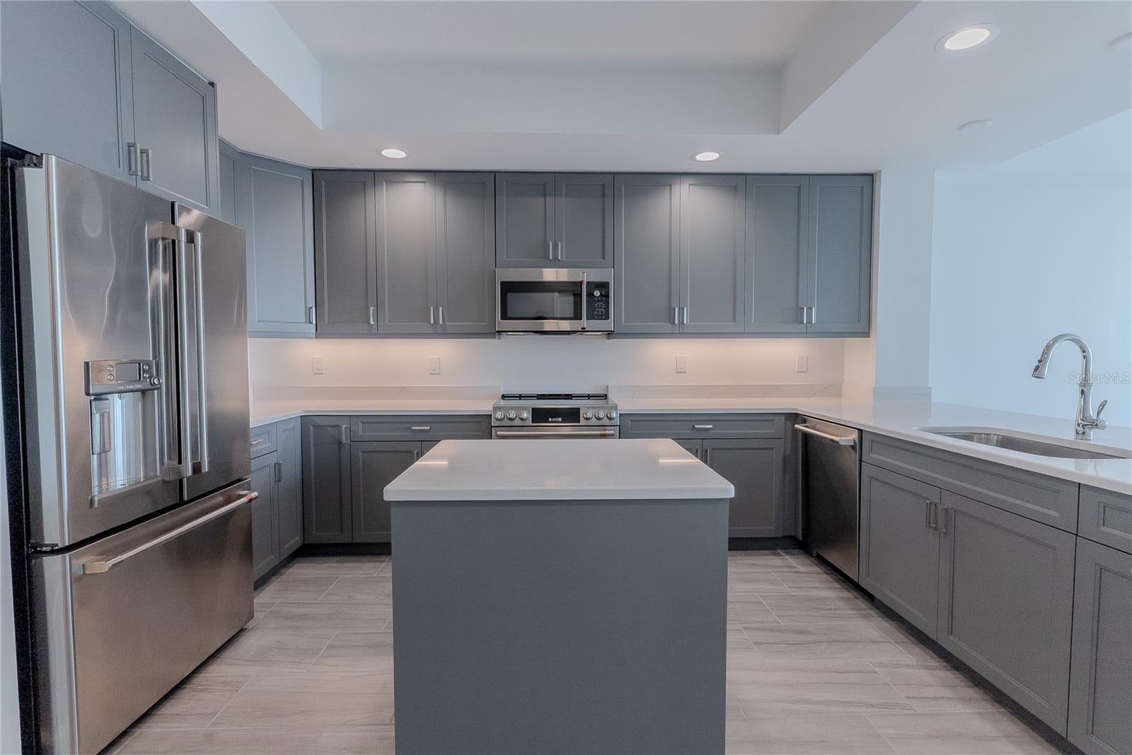 125 Island Way 503, Clearwater Beach, FL 33767 photo