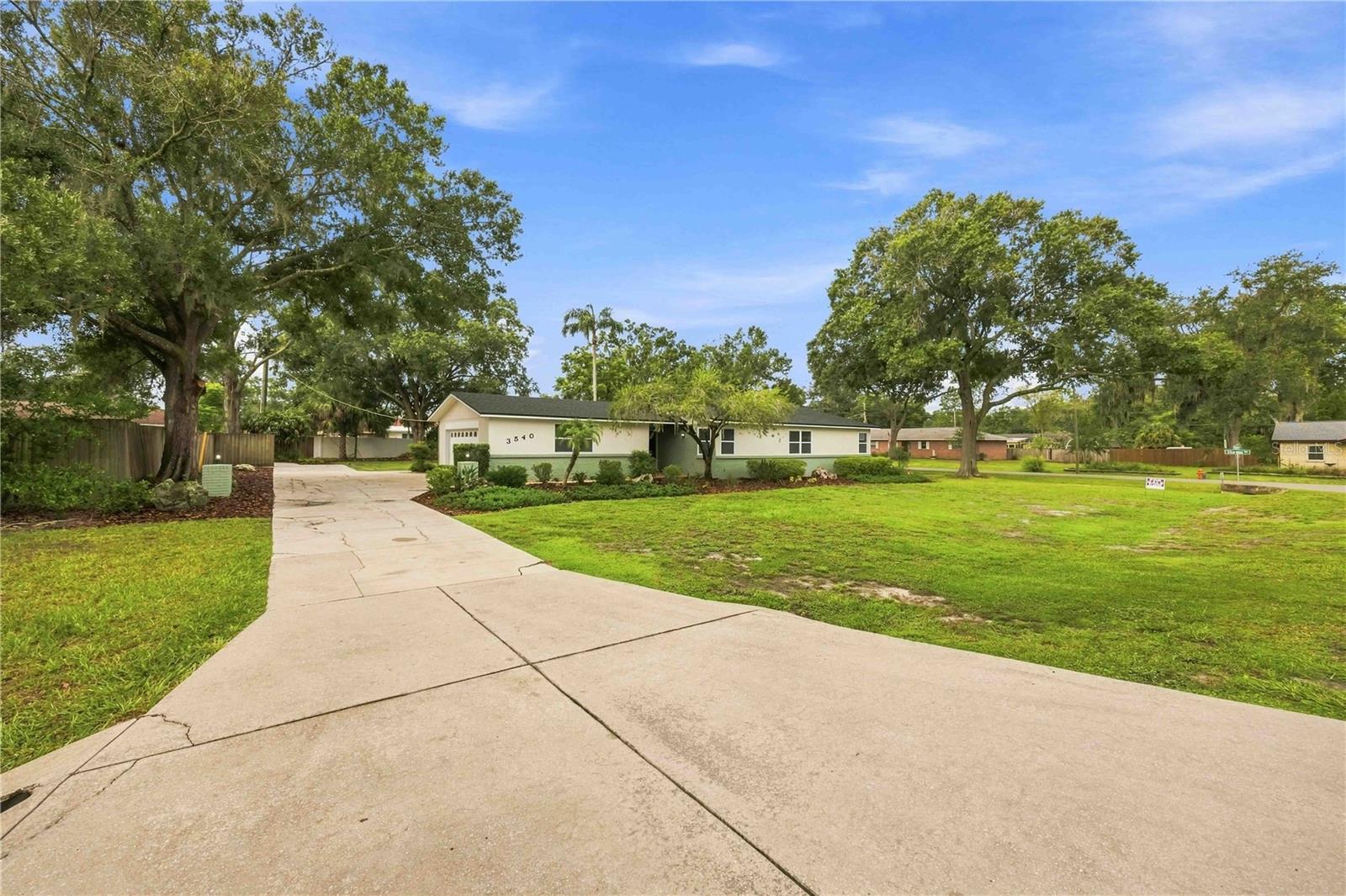 3540 Peacock Ln, Mulberry, FL 33860 photo