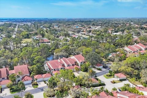 Condominium in SARASOTA FL 7674 FAIRWAY WOODS DRIVE #1605.jpg