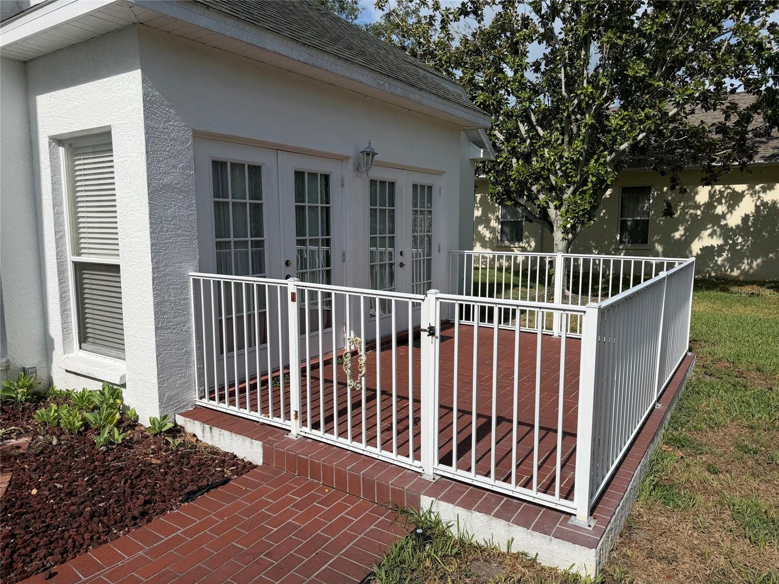 9250 NW 13 Avenue Cir, Bradenton, FL 34209 photo