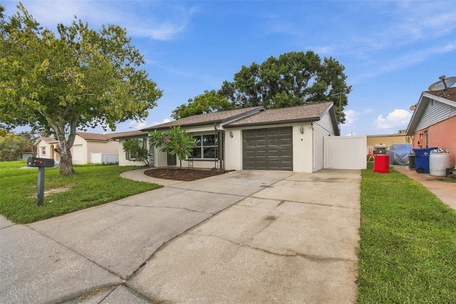 7215 Robstown Dr, Port Richey, FL 34668 photo