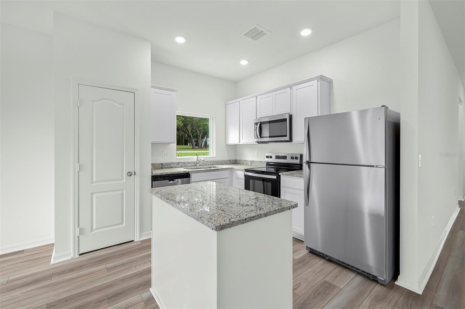 13372 Tula Loop, Astatula, FL 34705 photo