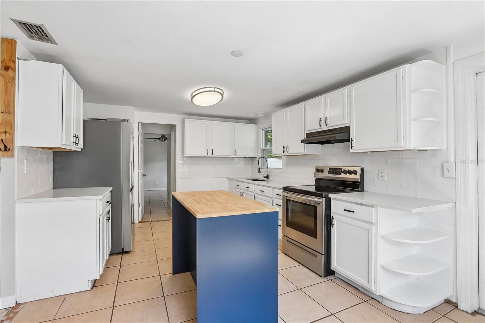 8090 68 St, Pinellas Park, FL 33781 photo