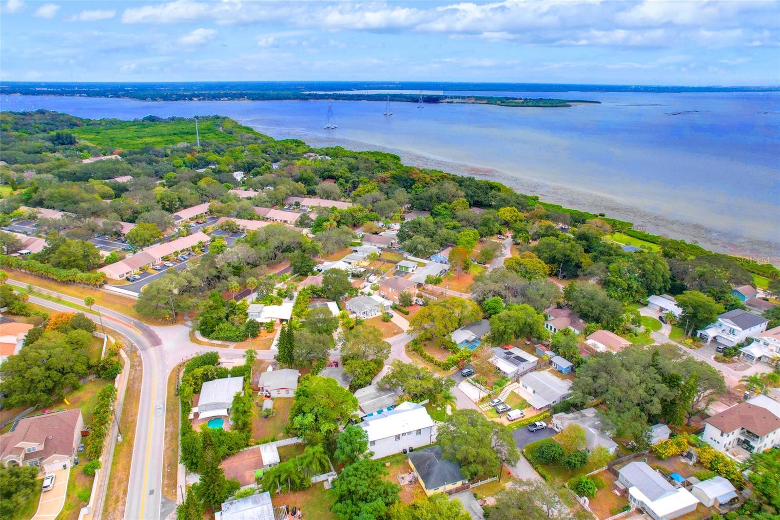 1105 Conant Ave, Safety Harbor, FL 34695 photo
