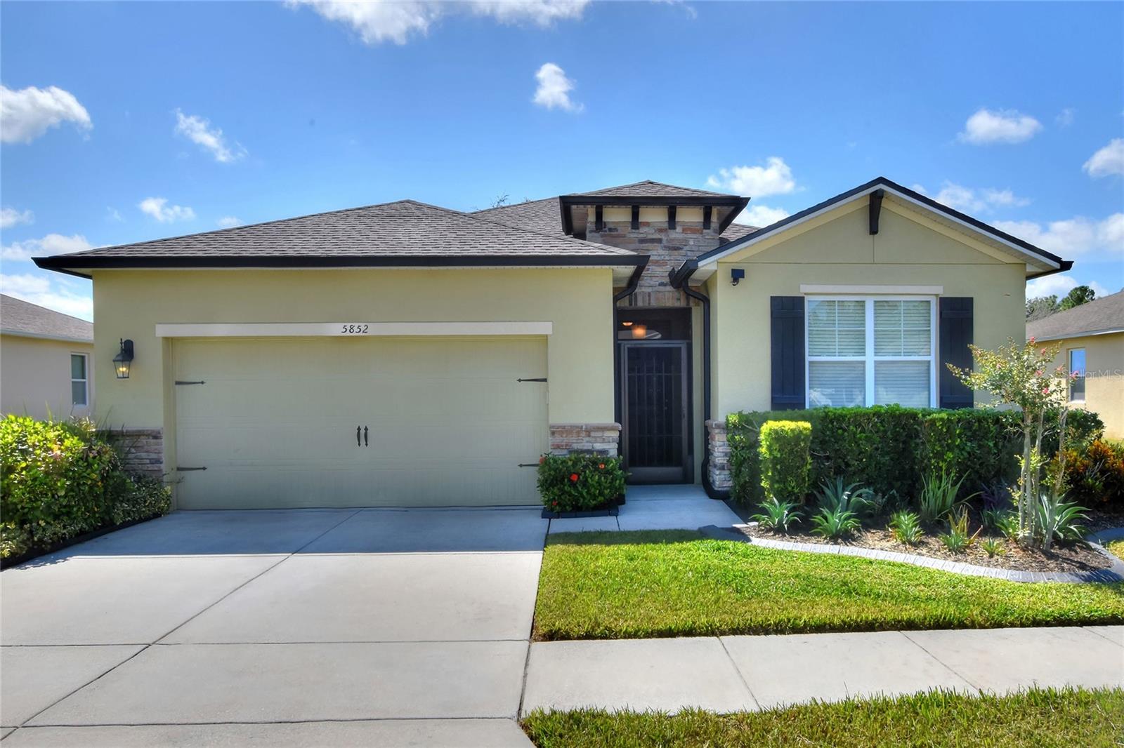 5852 Marsh Landing Dr, Winter Haven, FL 33881 photo
