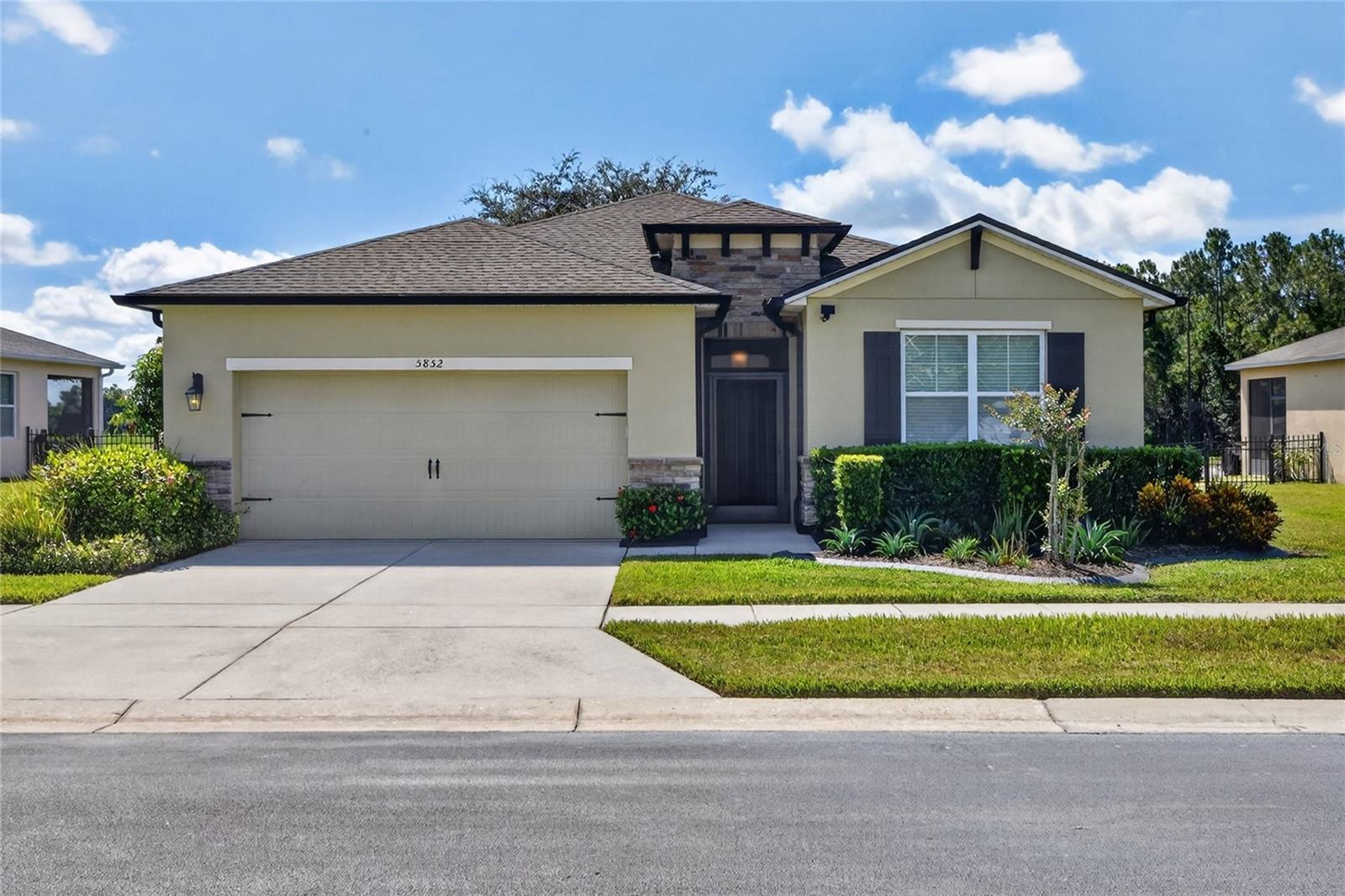5852 Marsh Landing Dr, Winter Haven, FL 33881 photo