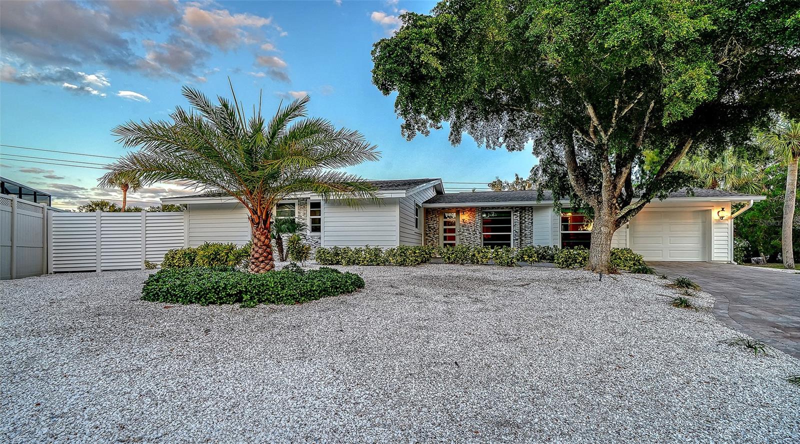 783 Birdsong Ln, Sarasota, FL 34242 photo