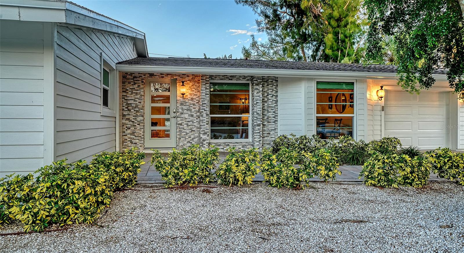 783 Birdsong Ln, Sarasota, FL 34242 photo