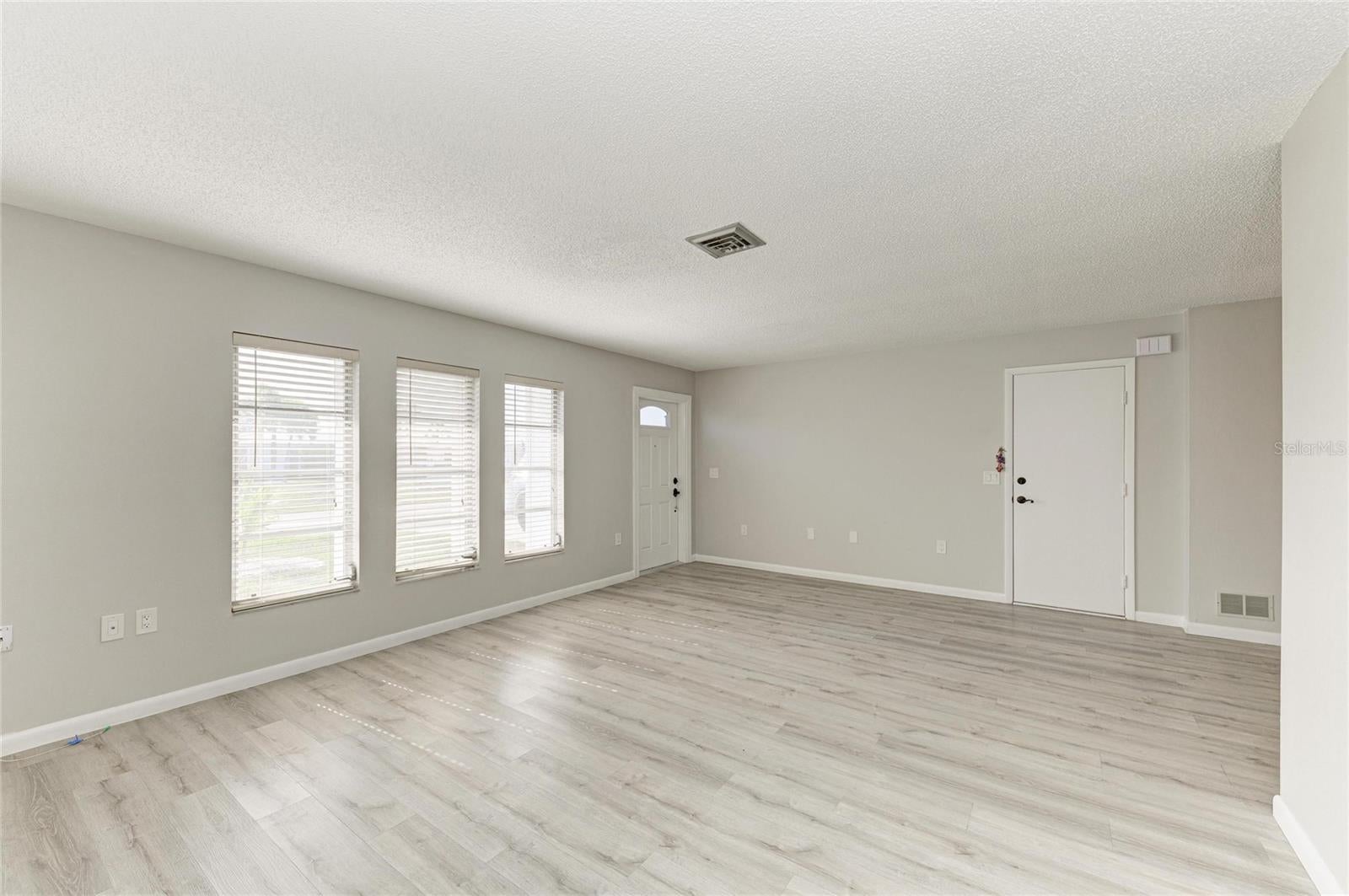140 Circlewood Dr #C 1 4, Venice, FL 34293 photo
