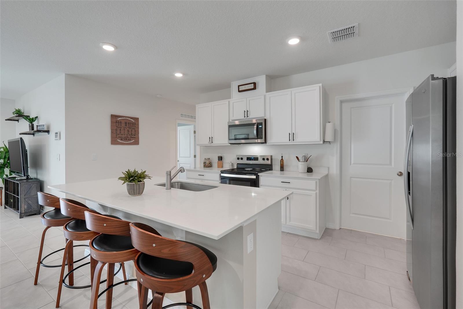 3615 Salvia Ct, Tavares, FL 32778 photo
