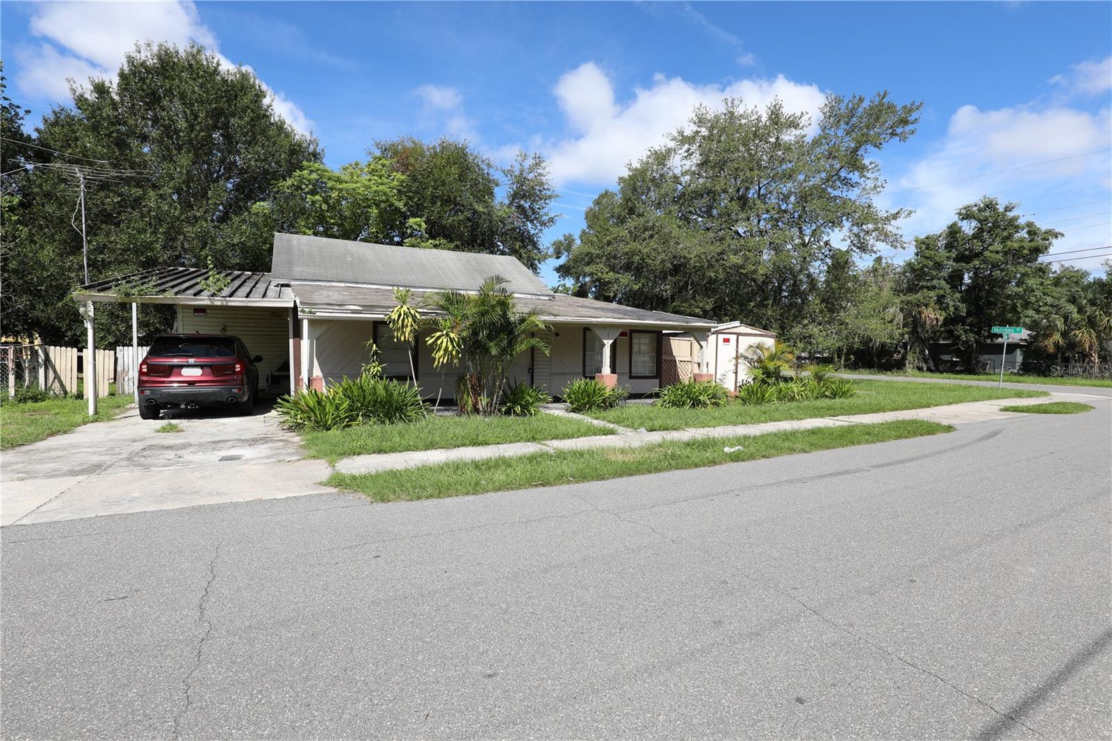 2747 Eaton Ave, Lakeland, FL 33803