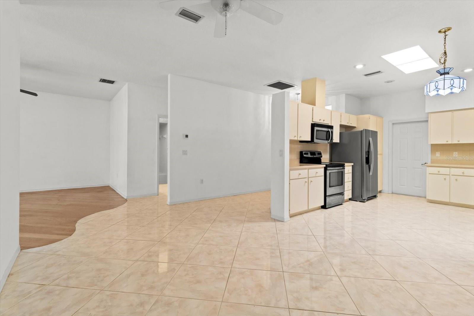Townhouse in INVERNESS FL 6693 E KINGSBURY LANE 7.jpg