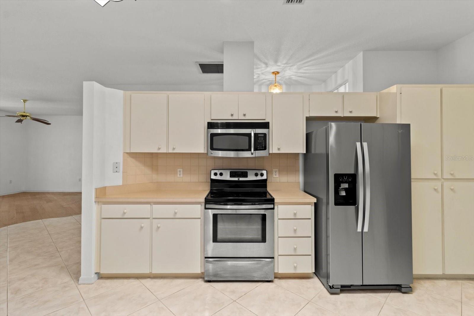 Townhouse in INVERNESS FL 6693 E KINGSBURY LANE 11.jpg