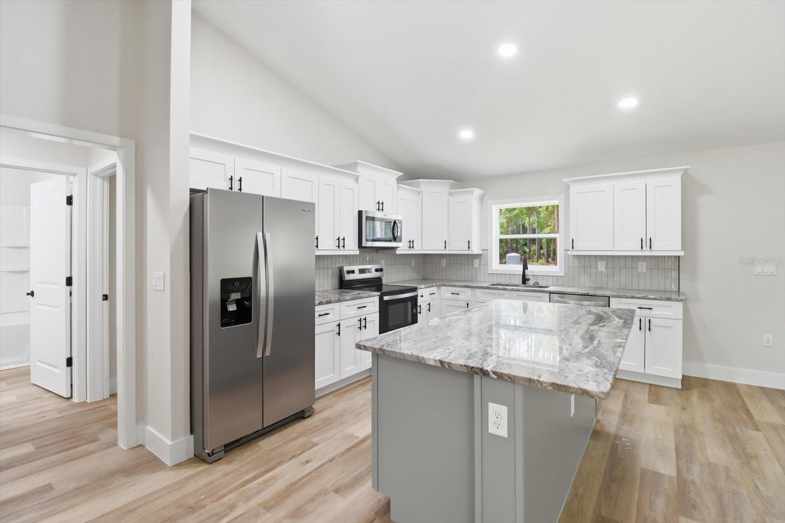 1683 W Pearson St, Hernando, FL 34442 photo