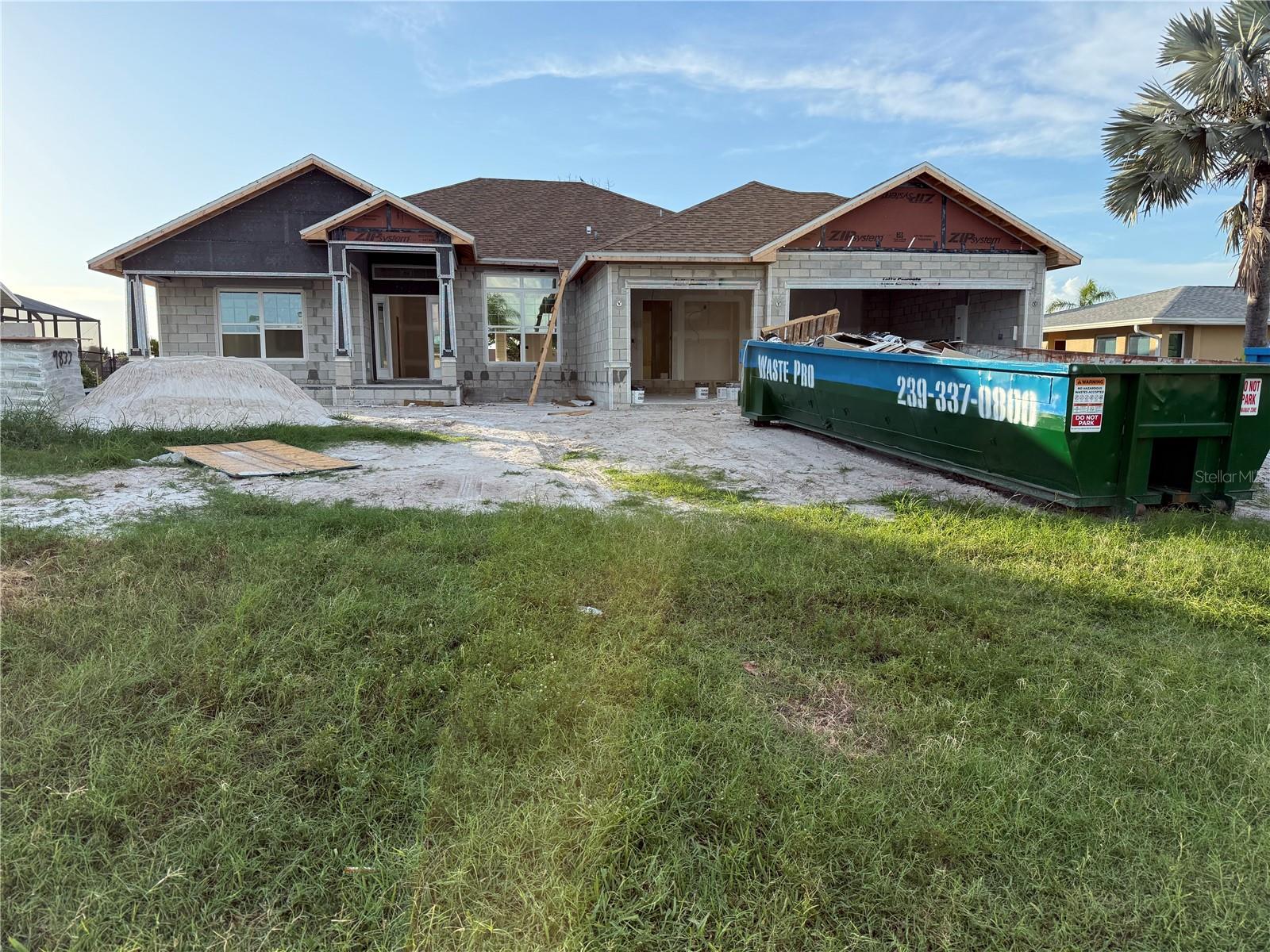 18 Caddy Rd, Rotonda West, FL 33947