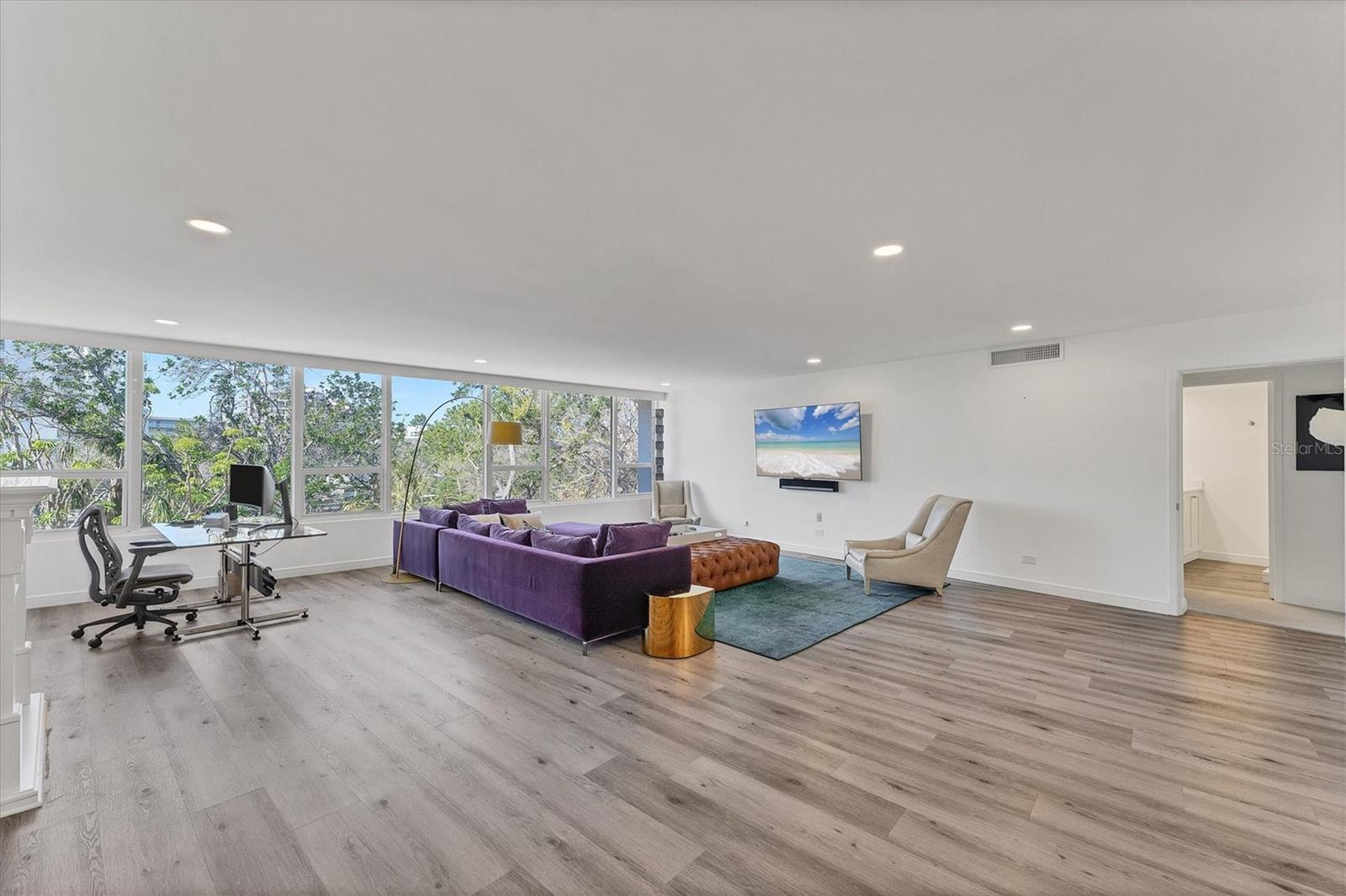 100 Sands Point Rd #323, Longboat Key, FL 34228 photo