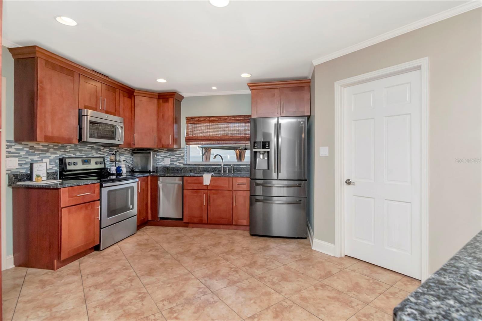 2535 Lake Ellen Dr, Tampa, FL 33618 photo