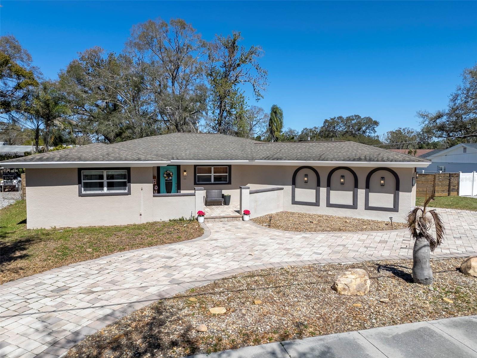 2535 Lake Ellen Dr, Tampa, FL 33618 photo