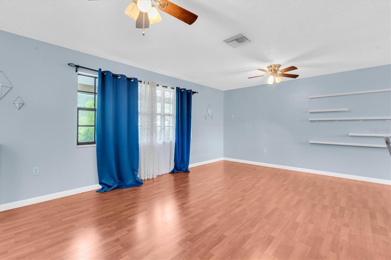 914 Harbor Cir, Palm Harbor, FL 34683 photo