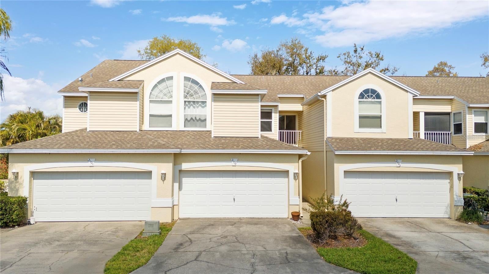 1050 Starkey Rd #2102, Largo, FL 33771 photo