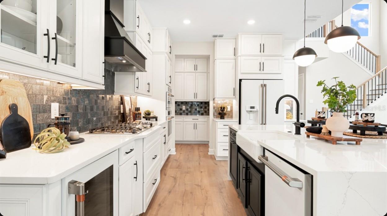 7895 Interstellar Ave, Sarasota, FL 34241 photo