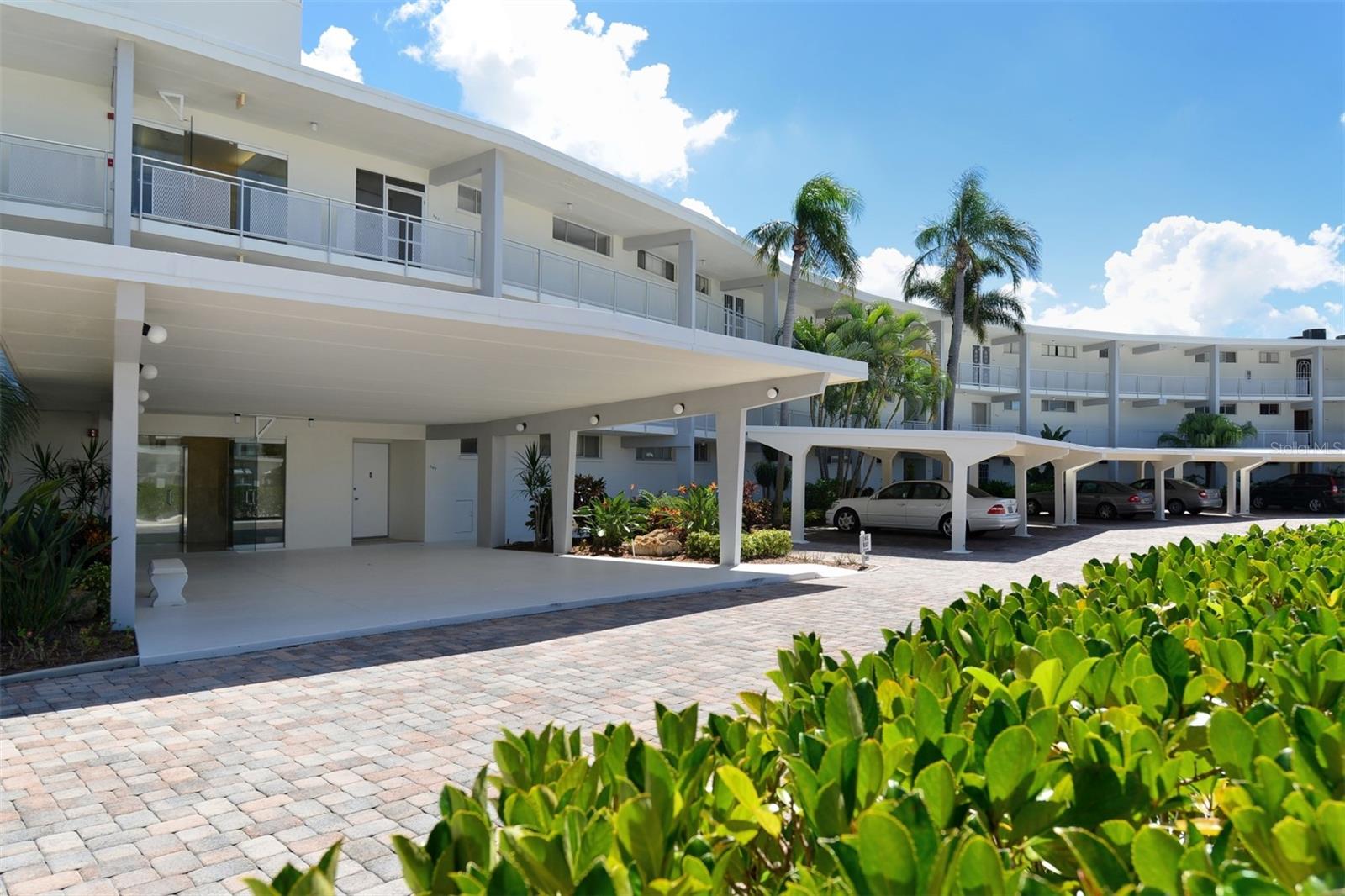 100 Sands Point Rd, Longboat Key, FL 34228