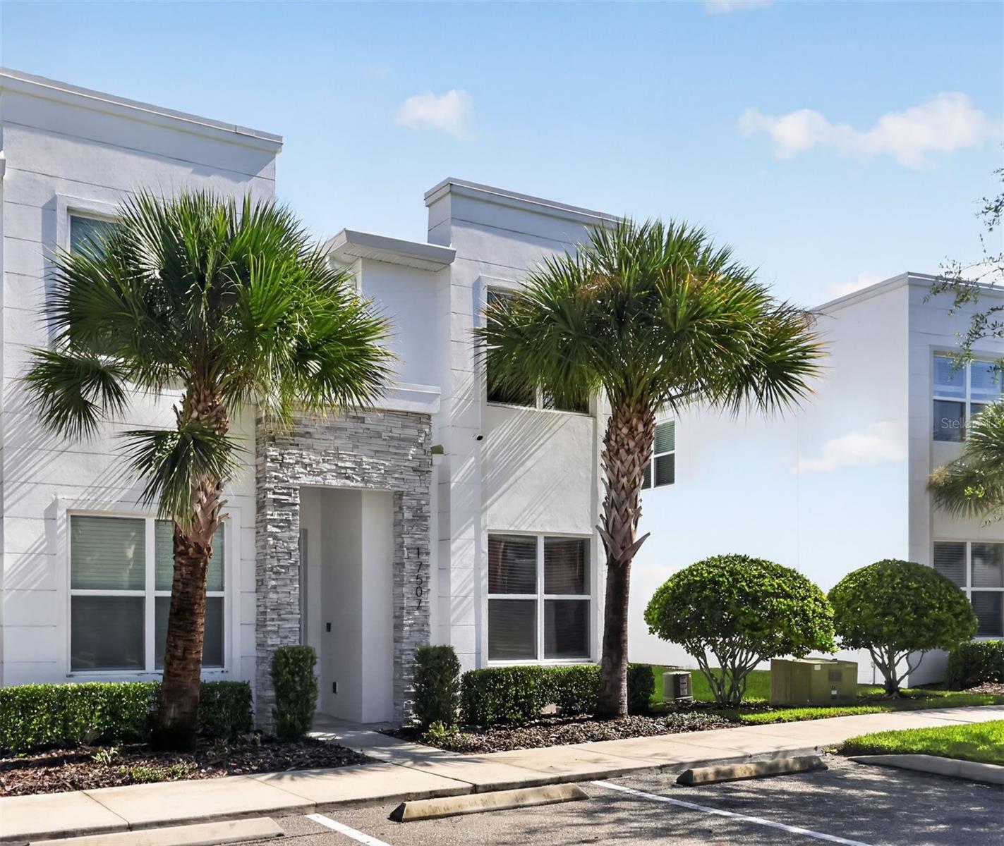 17507 Hidden Forest Dr, Clermont, FL 34714 photo
