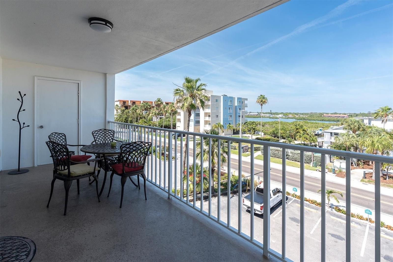 19610 Gulf Blvd, Indian Rocks Beach, FL 33785