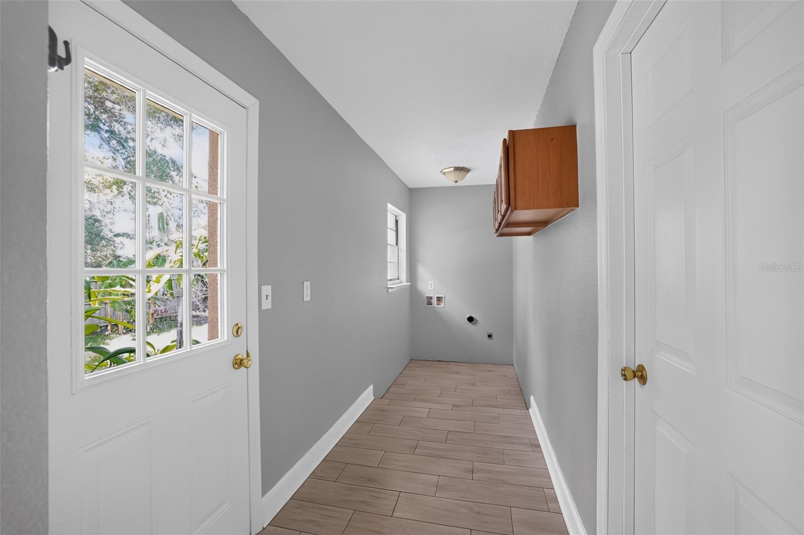 7001 Baywood Ct, Tampa, FL 33615 photo