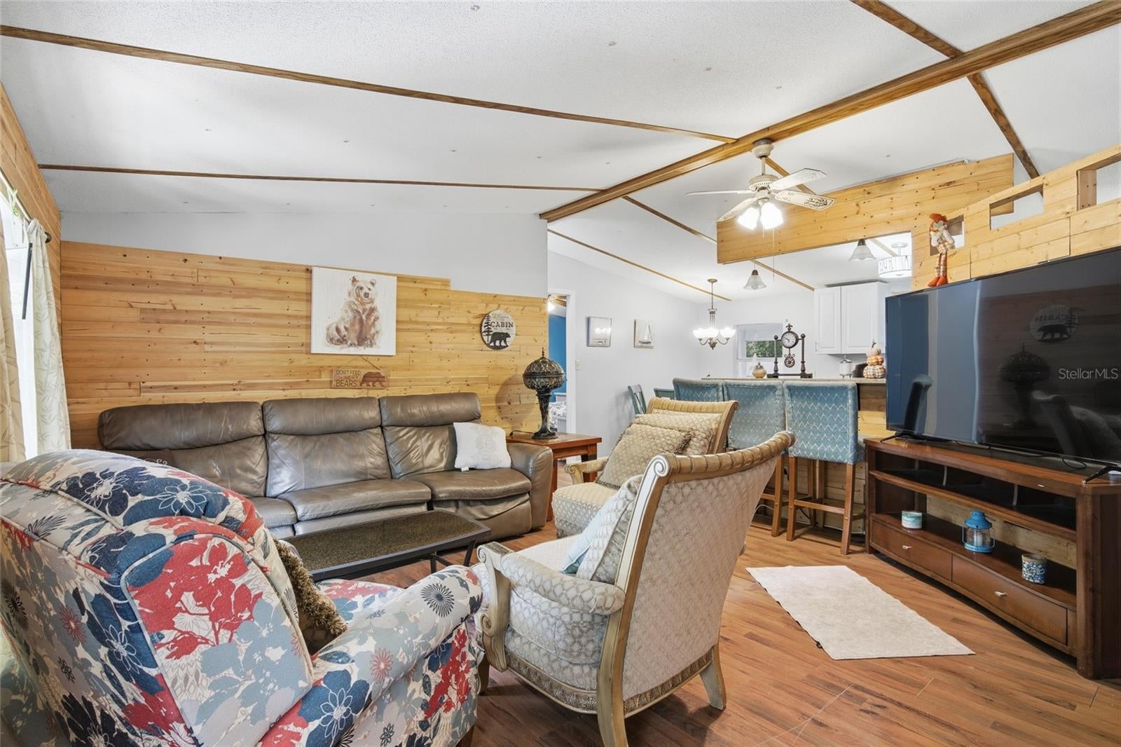 843 County Road 484, Lake Panasoffkee, FL 33538 photo