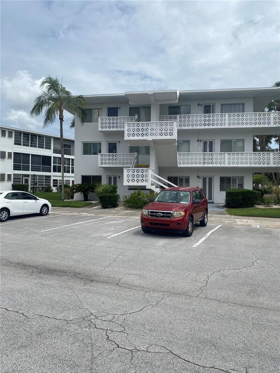 11224 82 Ave, Seminole, FL 33772
