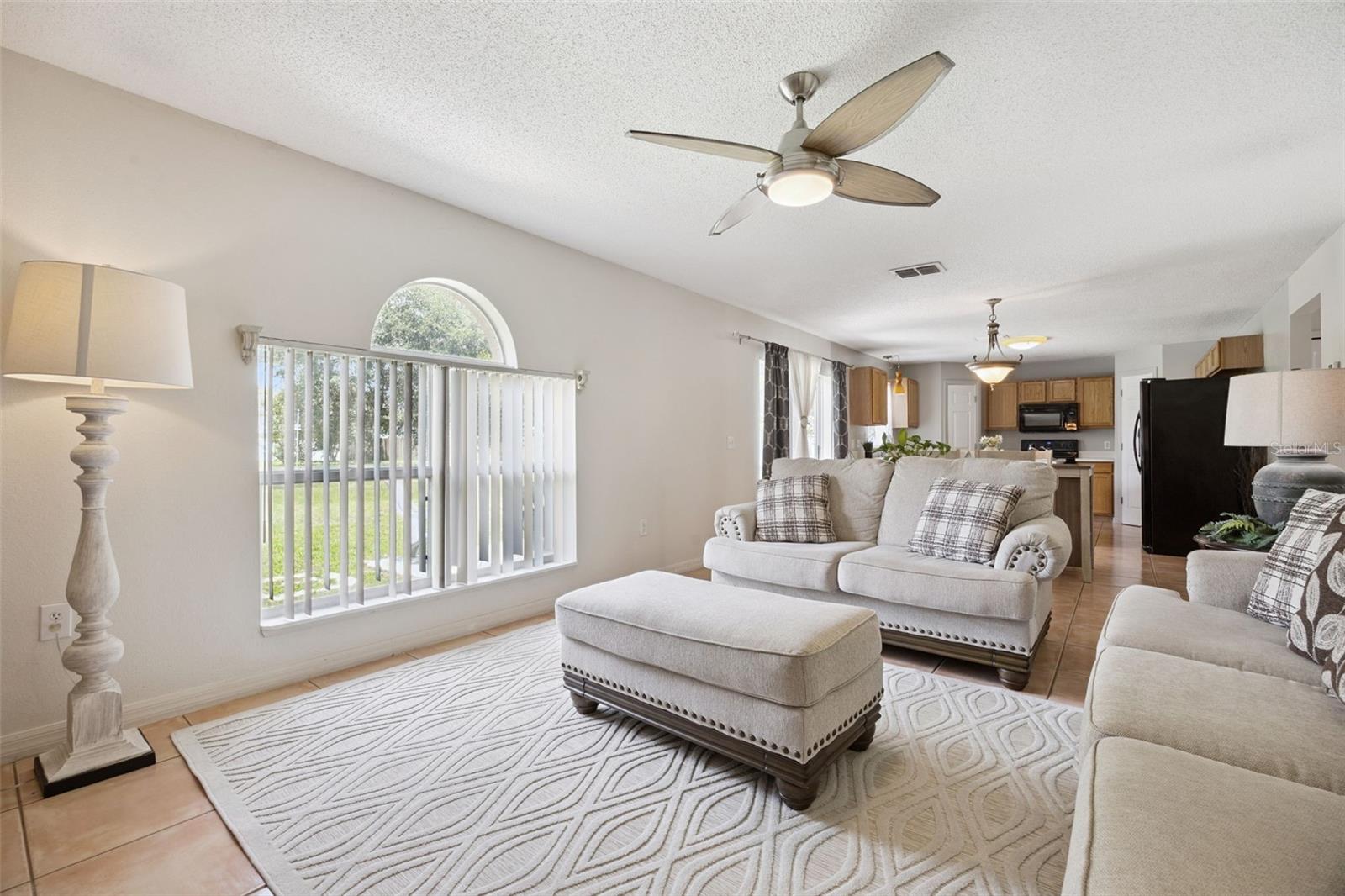 670 Brown Bear Ct, Saint Cloud, FL 34772 photo