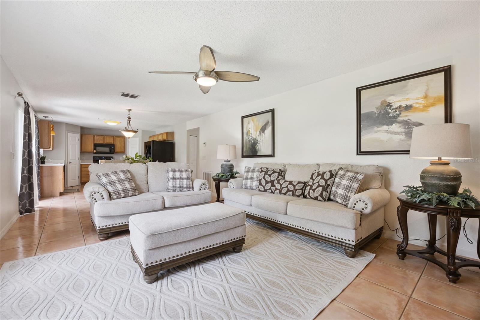 670 Brown Bear Ct, Saint Cloud, FL 34772 photo