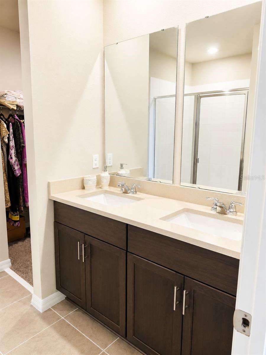196 Towns Cir, Haines City, FL 33844 photo