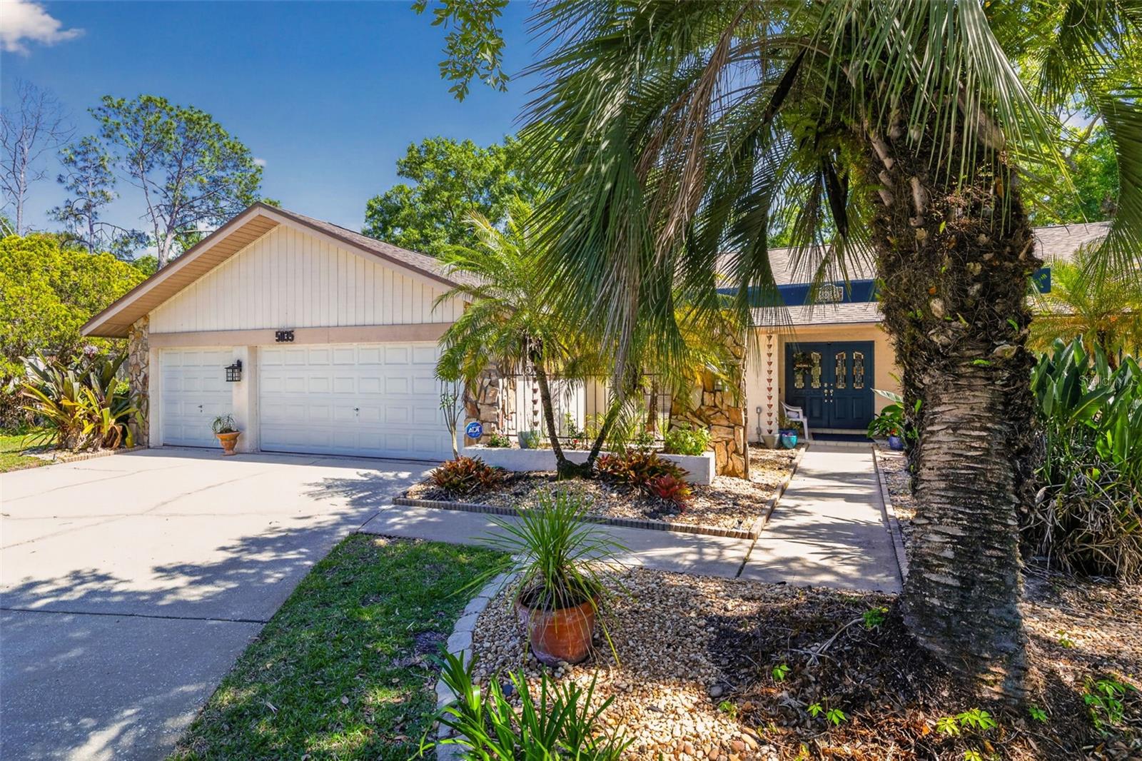 5035 Barrowe Dr, Tampa, FL 33624 photo