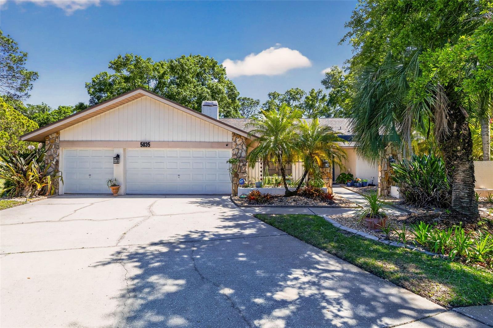 5035 Barrowe Dr, Tampa, FL 33624