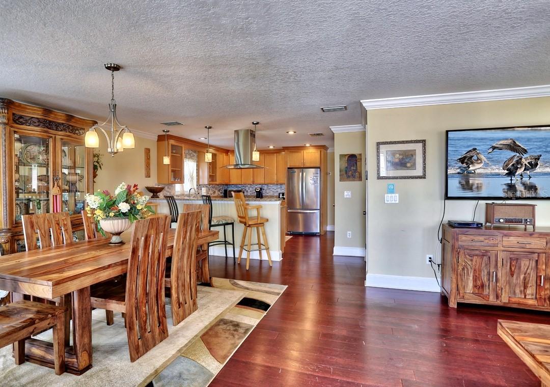 5433 Essex Ave, Gulfport, FL 33707 photo